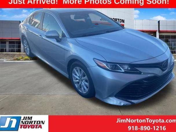 TOYOTA CAMRY 2018 4T1B11HK4JU083536 image