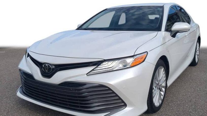 TOYOTA CAMRY 2018 4T1B11HK5JU082881 image