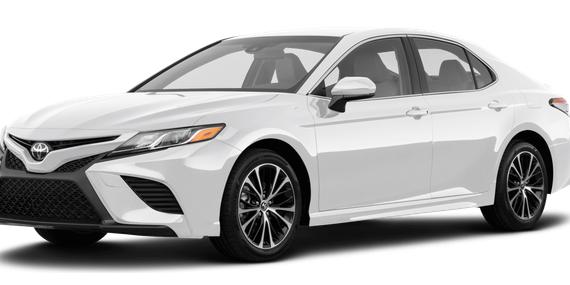 TOYOTA CAMRY 2018 4T1B11HK0JU645903 image