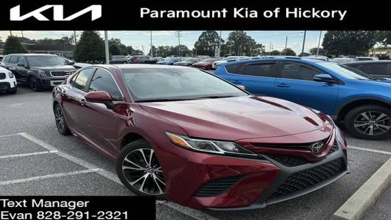 TOYOTA CAMRY 2018 4T1B11HK3JU630473 image