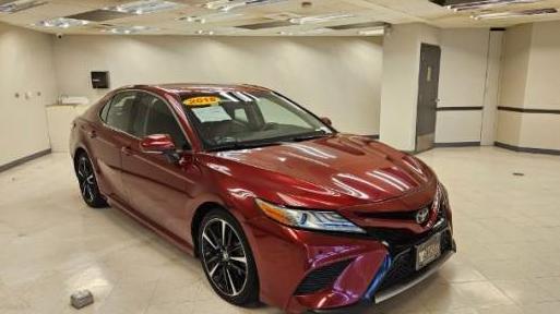 TOYOTA CAMRY 2018 4T1B61HKXJU509666 image