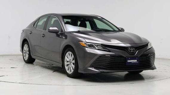 TOYOTA CAMRY 2018 4T1B11HK1JU076849 image