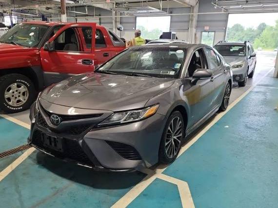 TOYOTA CAMRY 2018 4T1B11HK3JU005989 image