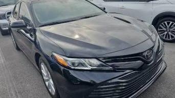 TOYOTA CAMRY 2018 4T1B11HK4JU011980 image