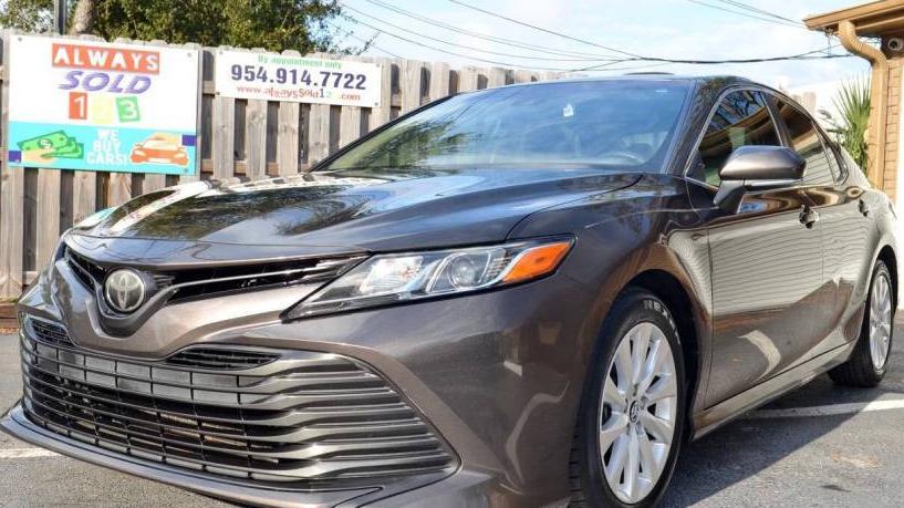 TOYOTA CAMRY 2018 4T1B11HK5JU548440 image