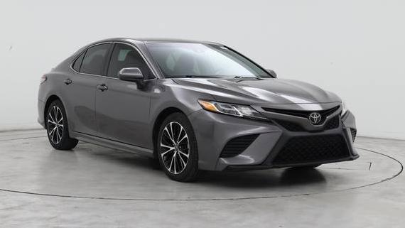 TOYOTA CAMRY 2018 4T1B11HK2JU570489 image