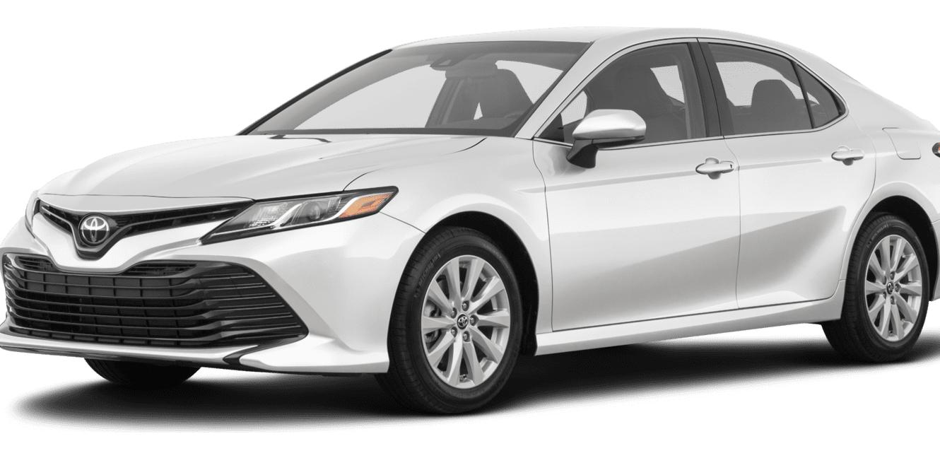 TOYOTA CAMRY 2018 4T1B11HKXJU627540 image