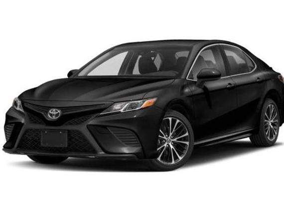 TOYOTA CAMRY 2018 4T1B11HKXJU530130 image