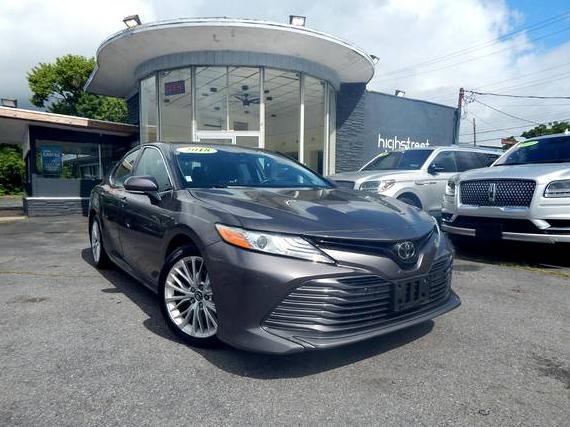 TOYOTA CAMRY 2018 4T1B11HK6JU035939 image