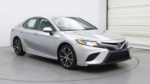 TOYOTA CAMRY 2018 4T1B11HK5JU625310 image