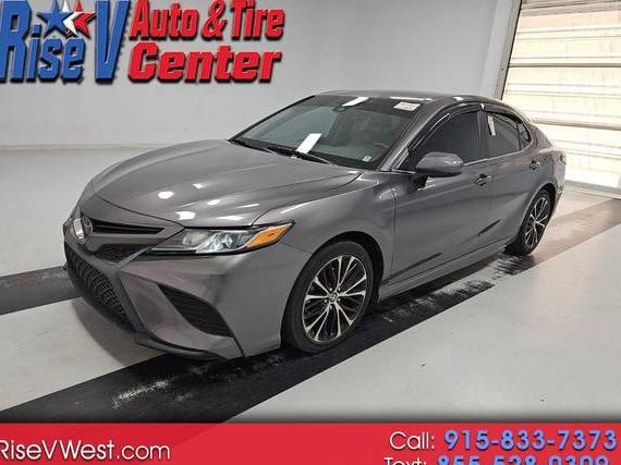 TOYOTA CAMRY 2018 4T1B11HK5JU050156 image
