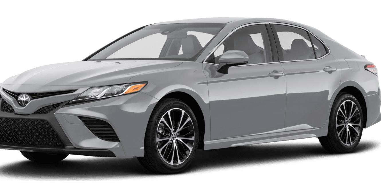 TOYOTA CAMRY 2018 4T1B61HK7JU523914 image