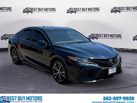 TOYOTA CAMRY 2018 4T1B11HK3JU554706 image