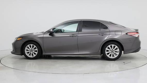 TOYOTA CAMRY 2018 4T1B11HK9JU624290 image