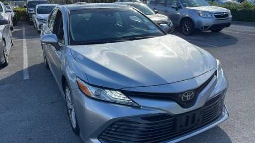 TOYOTA CAMRY 2018 4T1B11HK2JU058134 image