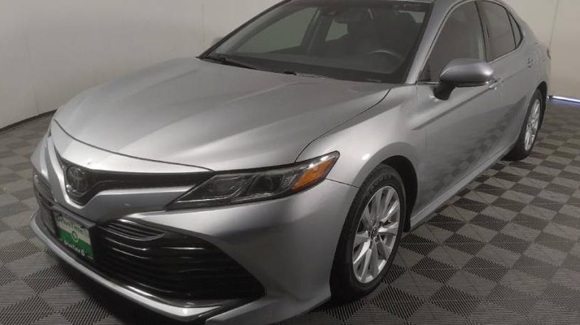 TOYOTA CAMRY 2018 4T1B11HKXJU049438 image