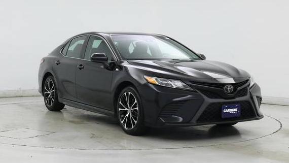 TOYOTA CAMRY 2018 4T1B11HK1JU585324 image