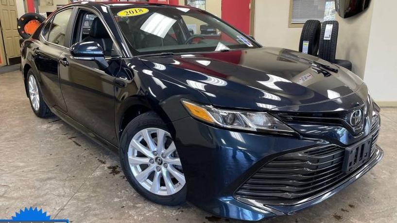 TOYOTA CAMRY 2018 4T1B11HK8JU530613 image