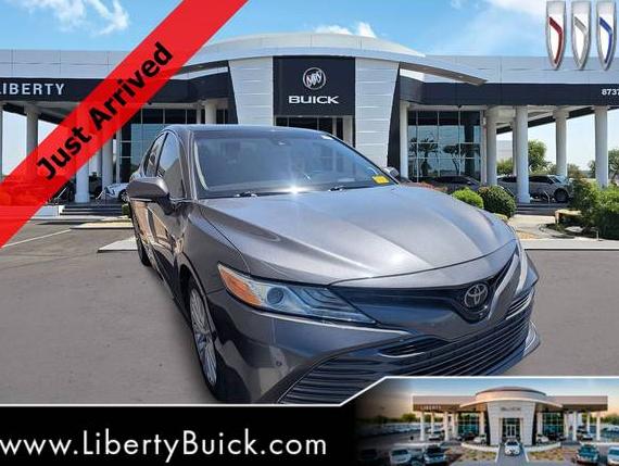 TOYOTA CAMRY 2018 4T1B11HK9JU042349 image