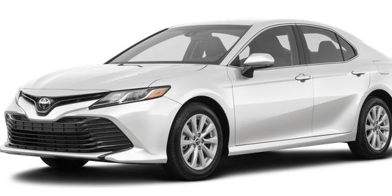 TOYOTA CAMRY 2018 4T1B11HK0JU603862 image