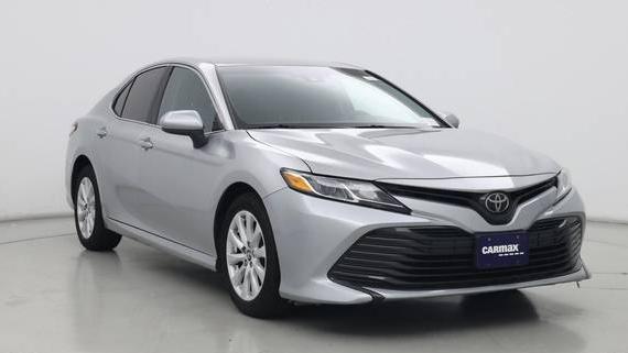 TOYOTA CAMRY 2018 4T1B11HK3JU577483 image