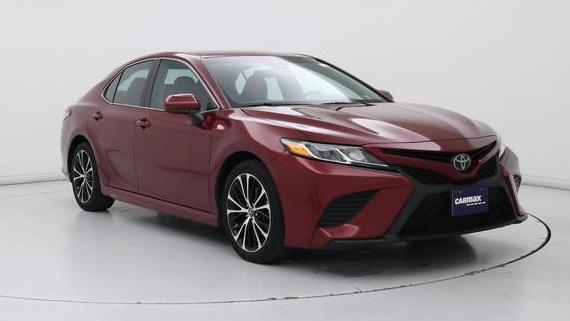 TOYOTA CAMRY 2018 4T1B11HKXJU625013 image