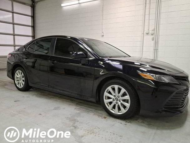 TOYOTA CAMRY 2018 JTNB11HK6J3034389 image