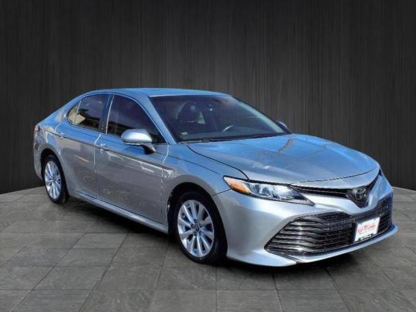 TOYOTA CAMRY 2018 4T1B11HK8JU571548 image