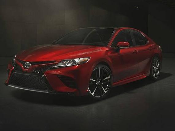 TOYOTA CAMRY 2018 4T1B11HK1JU586800 image