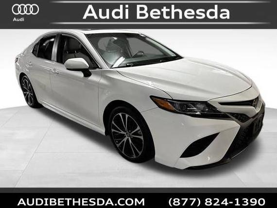 TOYOTA CAMRY 2018 4T1B11HKXJU649506 image