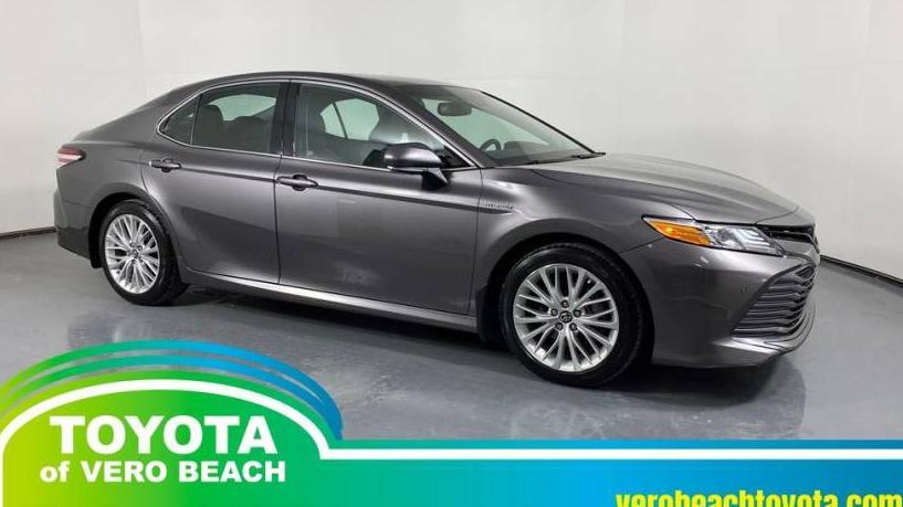 TOYOTA CAMRY 2018 4T1B21HKXJU504446 image