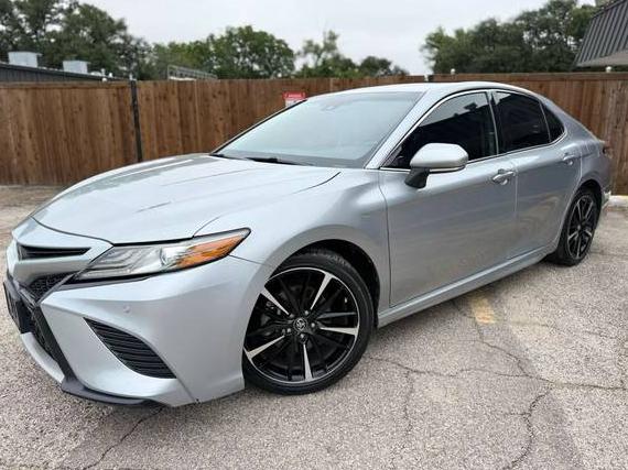 TOYOTA CAMRY 2018 4T1B61HK0JU113228 image