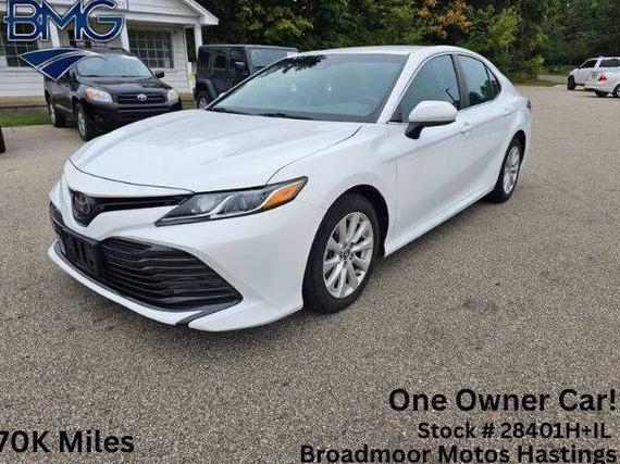 TOYOTA CAMRY 2018 4T1B11HK6JU632881 image TOYOTA CAMRY 2018 4T1B11HK6JU632881 image