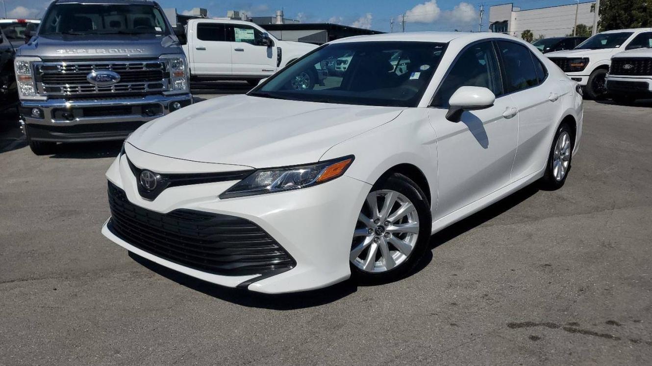 TOYOTA CAMRY 2018 4T1B11HK4JU035454 image