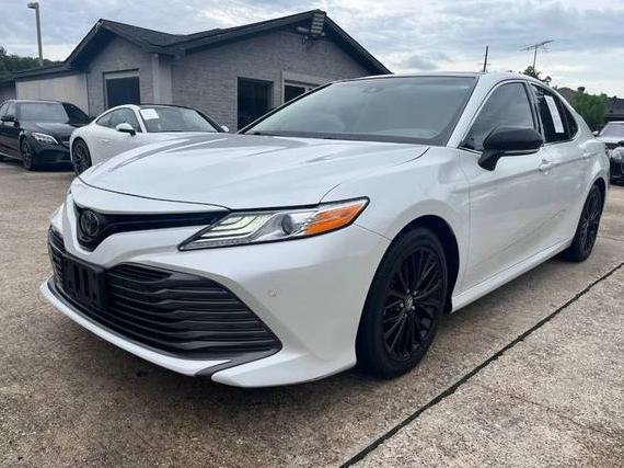 TOYOTA CAMRY 2018 4T1B11HK1JU668431 image
