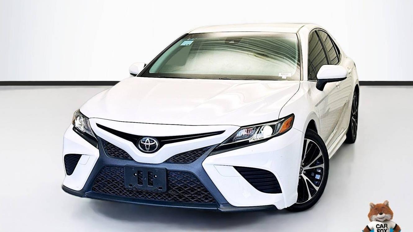 TOYOTA CAMRY 2018 JTNB11HK4J3069450 image