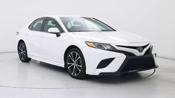 TOYOTA CAMRY 2018 4T1B11HK1JU156829 image