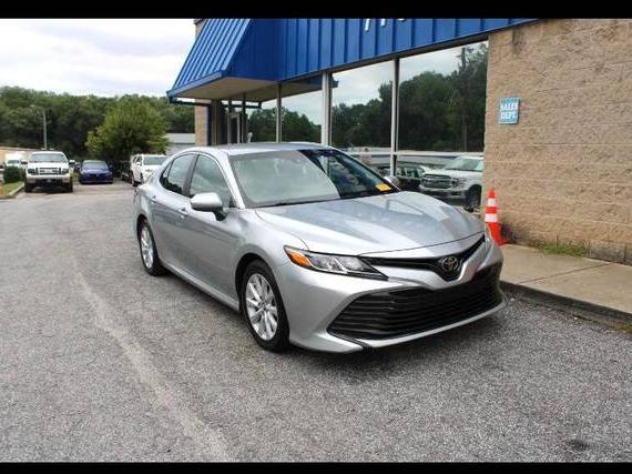 TOYOTA CAMRY 2018 4T1B11HK8JU645499 image