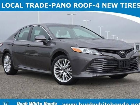 TOYOTA CAMRY 2018 4T1B11HK3JU042427 image