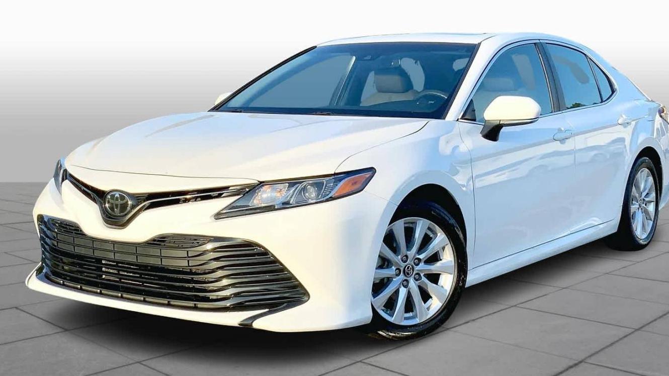 TOYOTA CAMRY 2018 4T1B11HK3JU537677 image