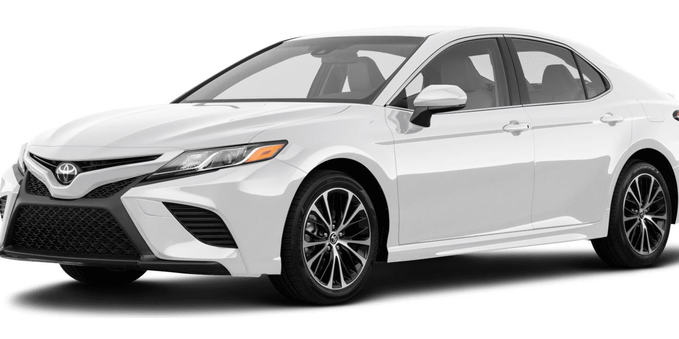 TOYOTA CAMRY 2018 4T1B11HK2JU667028 image