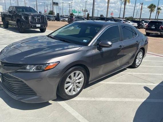TOYOTA CAMRY 2018 4T1B11HK9JU581277 image