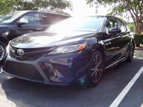 TOYOTA CAMRY 2018 4T1B11HK0JU032003 image