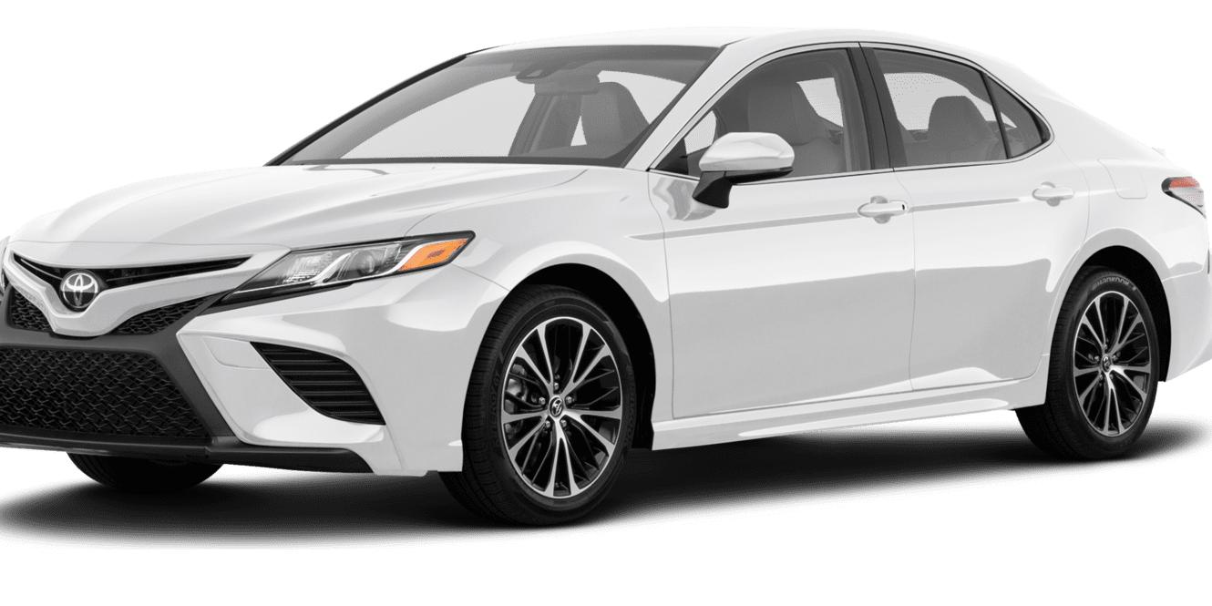 TOYOTA CAMRY 2018 4T1B11HK6JU639569 image