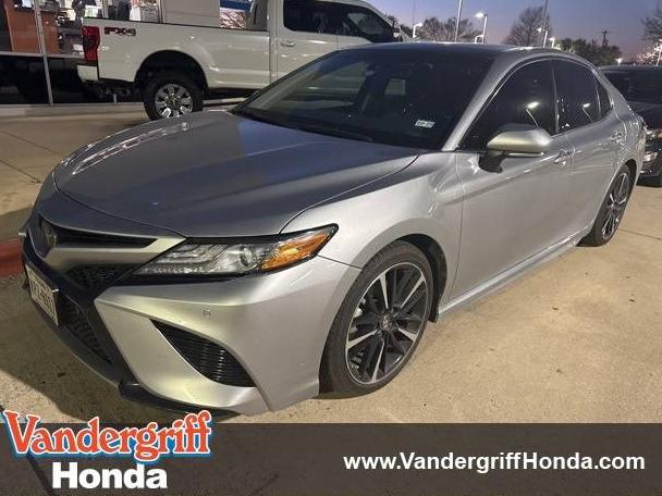 TOYOTA CAMRY 2018 4T1B61HK7JU080308 image