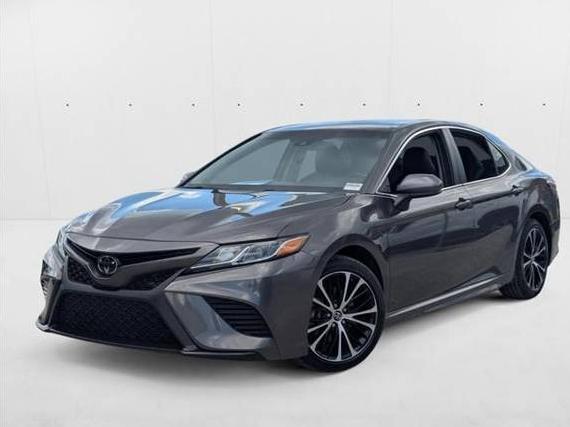 TOYOTA CAMRY 2018 4T1B11HK3JU661786 image