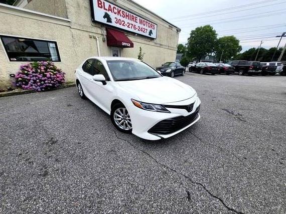 TOYOTA CAMRY 2018 JTNB11HK6J3028253 image