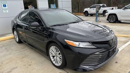 TOYOTA CAMRY 2018 4T1B11HK0JU043728 image