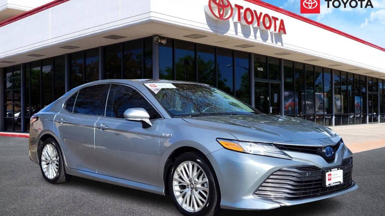 TOYOTA CAMRY 2018 4T1B21HK0JU504830 image