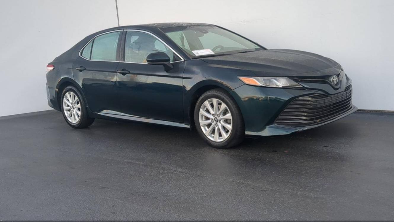 TOYOTA CAMRY 2018 4T1B11HK6JU538967 image